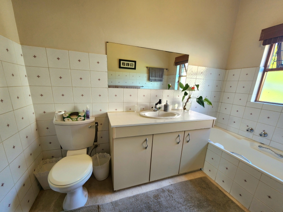4 Bedroom Property for Sale in Panorama Western Cape